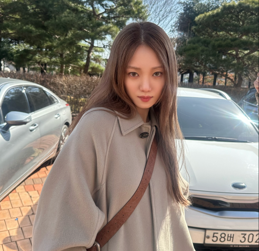 이성경, 자연스러운 셀카로 팬들에게 미소 선사 이성경 셀카
